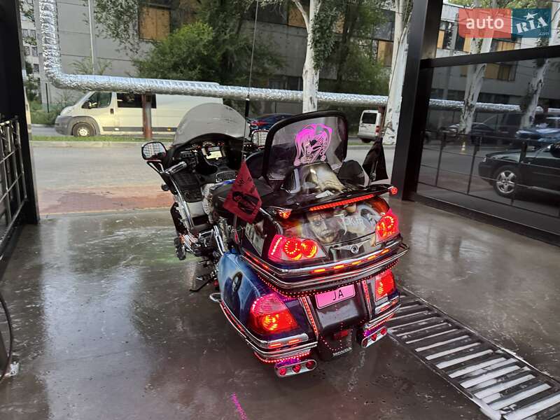 Мотоцикл Круизер Honda GL 1800 Gold Wing 2008 в Днепре фото 13 Мотоцикл Круизер Honda GL 1800 Gold Wing 2008 в Днепре