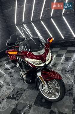 Мотоцикл Спорт-туризм Honda GL 1800 Gold Wing 2018 в 