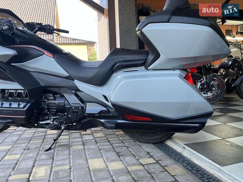 Мотоцикл Круизер Honda GL 1800 Gold Wing 2021 в Днепре фото 4 Мотоцикл Круизер Honda GL 1800 Gold Wing 2021 в Днепре
