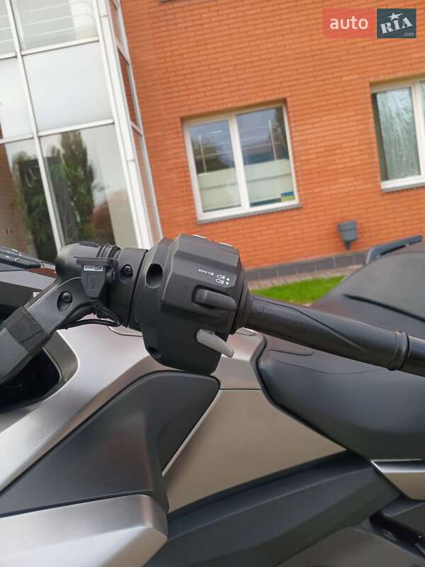 Мотоцикл Туризм Honda GL 1800 Gold Wing 2020 в Киеве фото 37 Мотоцикл Туризм Honda GL 1800 Gold Wing 2020 в Киеве