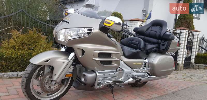 Мотоцикл Туризм Honda Gold Wing GL 1800 2003 в Калиновке
