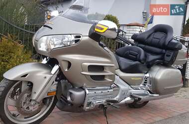 Мотоцикл Туризм Honda Gold Wing GL 1800 2003 в 