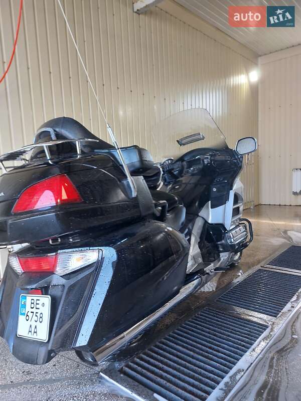 Мотоцикл Круизер Honda Gold Wing GL 1800 2012 в Кривом Роге