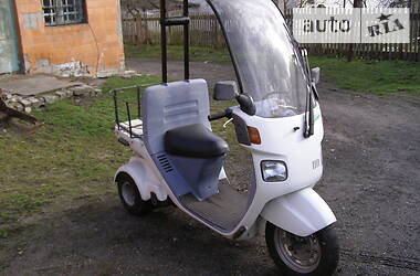 Скутер Honda Gyro Canopy 2004 в Черкассах