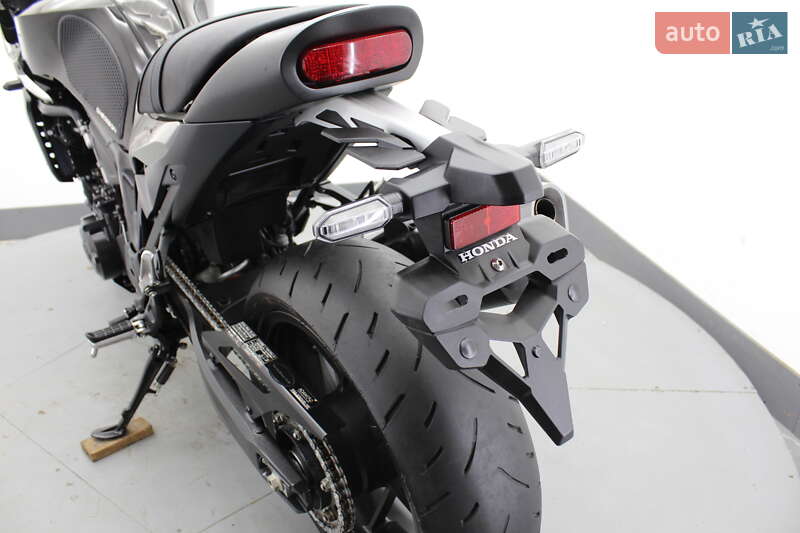 Кафе рейсер Honda Hawk 11 2023 в Гнивани