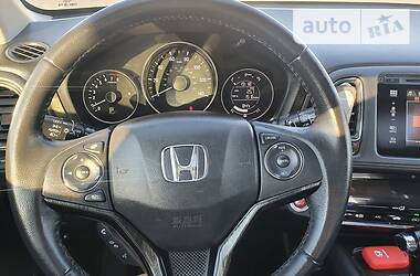 Внедорожник / Кроссовер Honda HR-V 2016 в Одессе