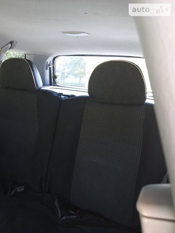 Внедорожник / Кроссовер Honda HR-V 2005 в Сокирянах