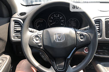 Внедорожник / Кроссовер Honda HR-V 2015 в Киеве