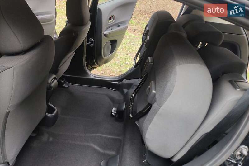 Внедорожник / Кроссовер Honda HR-V 2019 в Киеве