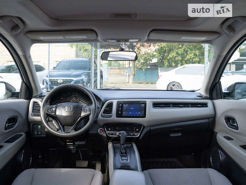 Внедорожник / Кроссовер Honda HR-V 2016 в Одессе