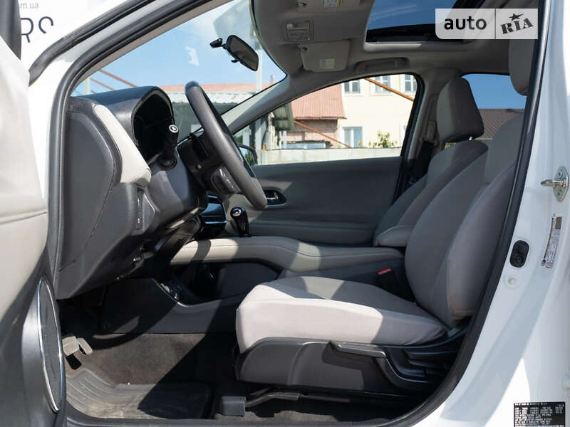 Внедорожник / Кроссовер Honda HR-V 2016 в Одессе