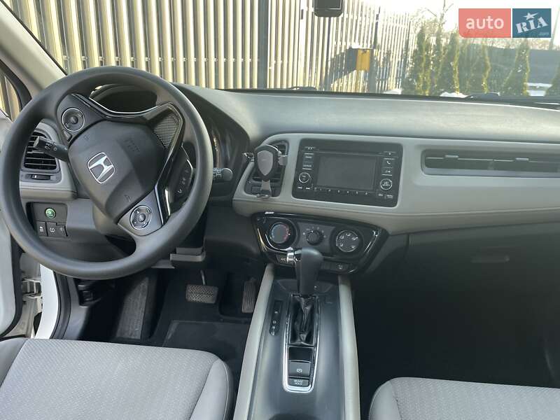 Позашляховик / Кросовер Honda HR-V 2016 в Львові