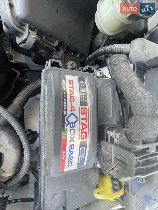 Позашляховик / Кросовер Honda HR-V 2016 в Львові