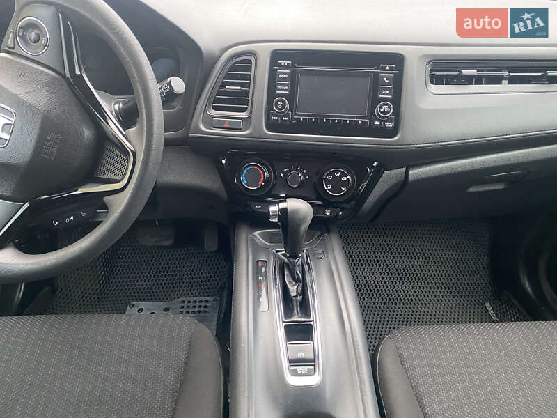 Позашляховик / Кросовер Honda HR-V 2016 в Нових Петрівцях