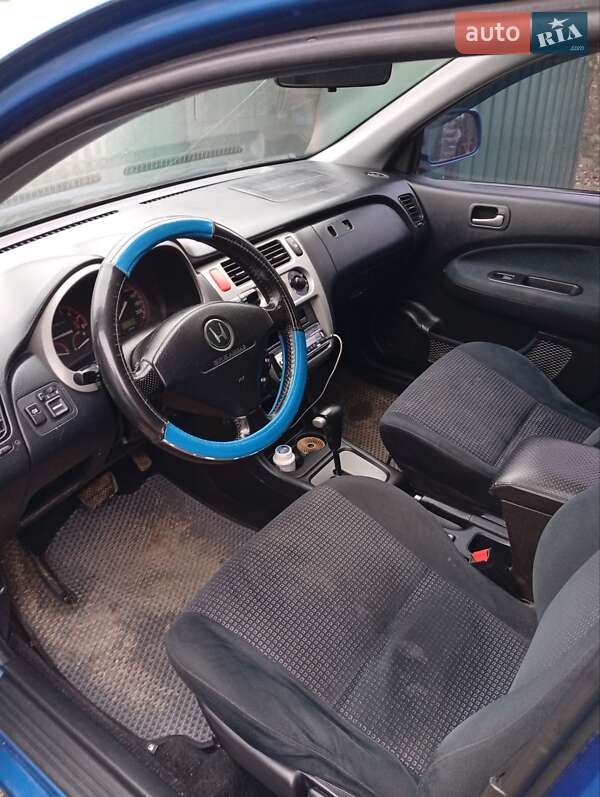 Внедорожник / Кроссовер Honda HR-V 2004 в Шостке