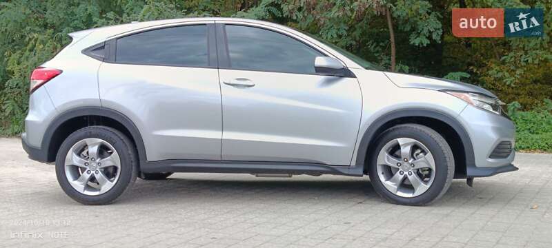 Внедорожник / Кроссовер Honda HR-V 2019 в Городке