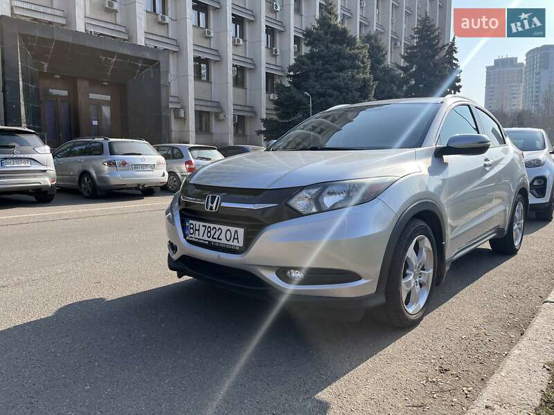 Внедорожник / Кроссовер Honda HR-V 2015 в Одессе