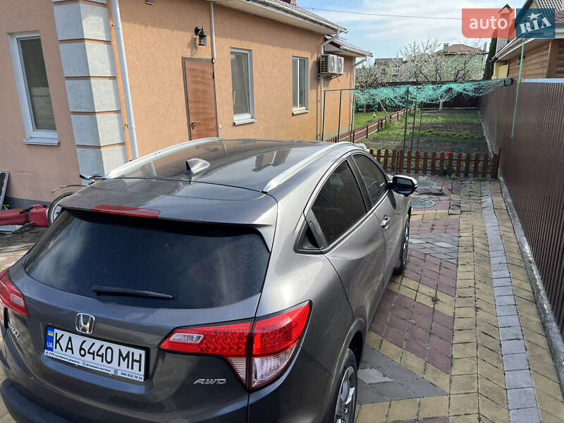 Позашляховик / Кросовер Honda HR-V 2017 в Києві