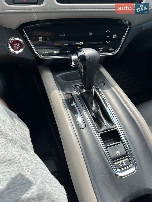 Позашляховик / Кросовер Honda HR-V 2017 в Дніпрі фото 36 Позашляховик / Кросовер Honda HR-V 2017 в Дніпрі