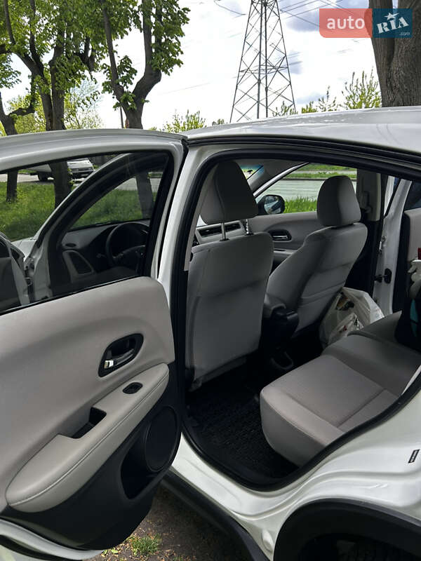 Позашляховик / Кросовер Honda HR-V 2018 в Києві