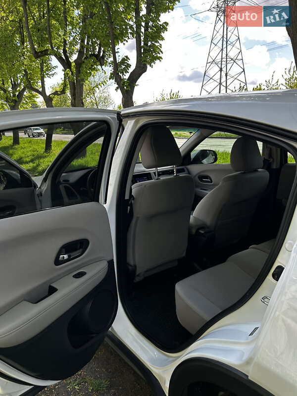 Позашляховик / Кросовер Honda HR-V 2018 в Києві