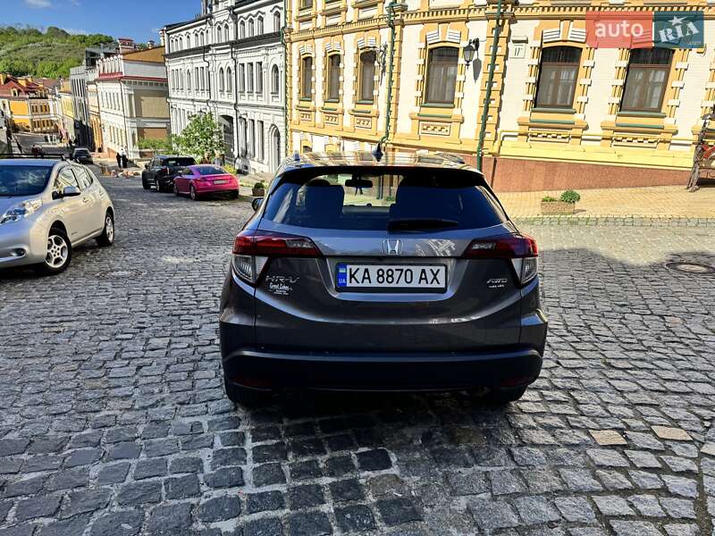 Позашляховик / Кросовер Honda HR-V 2016 в Києві