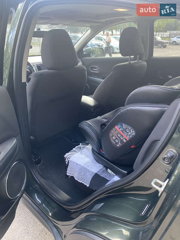 Позашляховик / Кросовер Honda HR-V 2017 в Львові