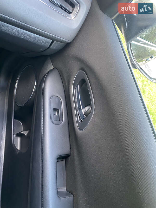 Позашляховик / Кросовер Honda HR-V 2017 в Львові