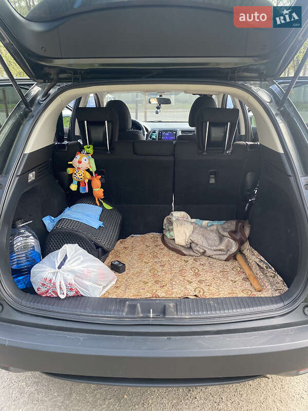 Позашляховик / Кросовер Honda HR-V 2017 в Львові