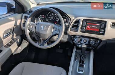 Внедорожник / Кроссовер Honda HR-V 2018 в 