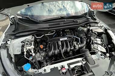 Позашляховик / Кросовер Honda HR-V 2019 в 