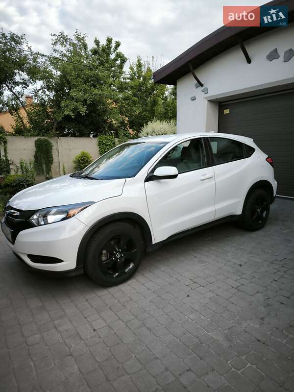 Позашляховик / Кросовер Honda HR-V 2018 в 