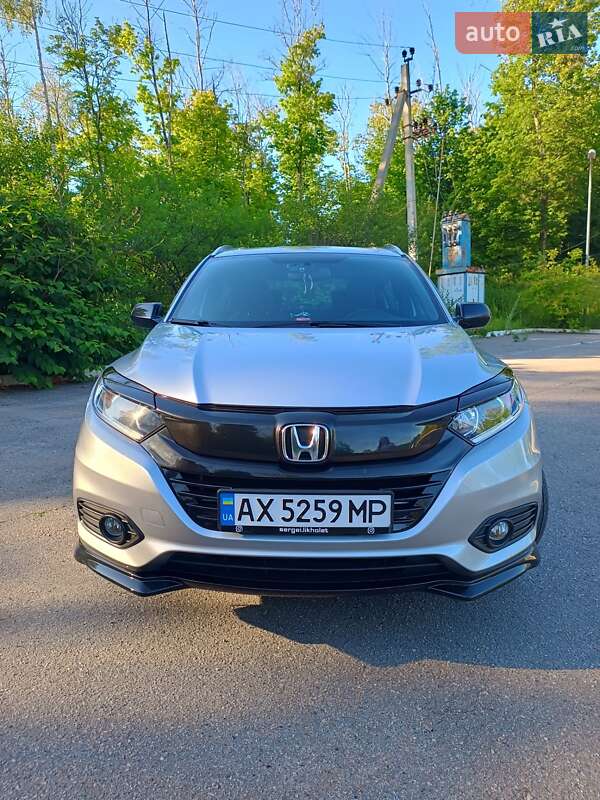 Позашляховик / Кросовер Honda HR-V 2019 в Харкові
