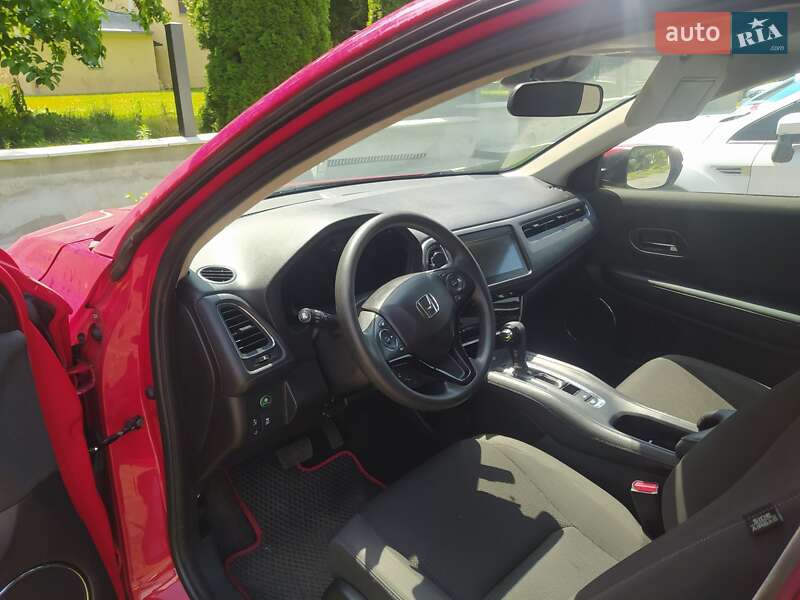 Внедорожник / Кроссовер Honda HR-V 2020 в Ужгороде