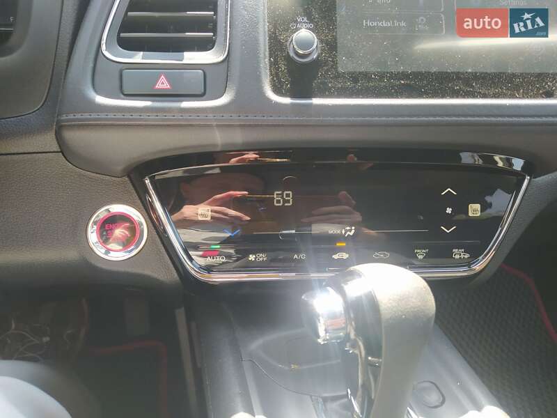 Внедорожник / Кроссовер Honda HR-V 2020 в Ужгороде