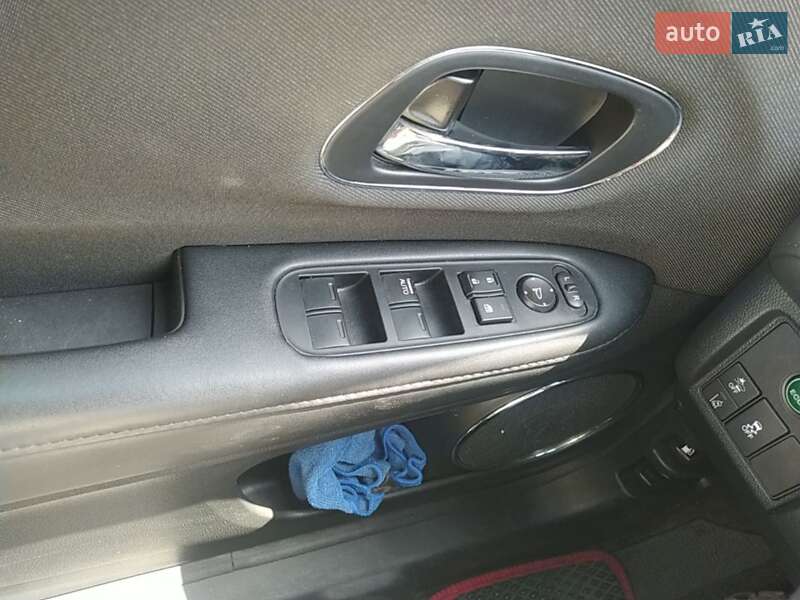 Внедорожник / Кроссовер Honda HR-V 2020 в Ужгороде