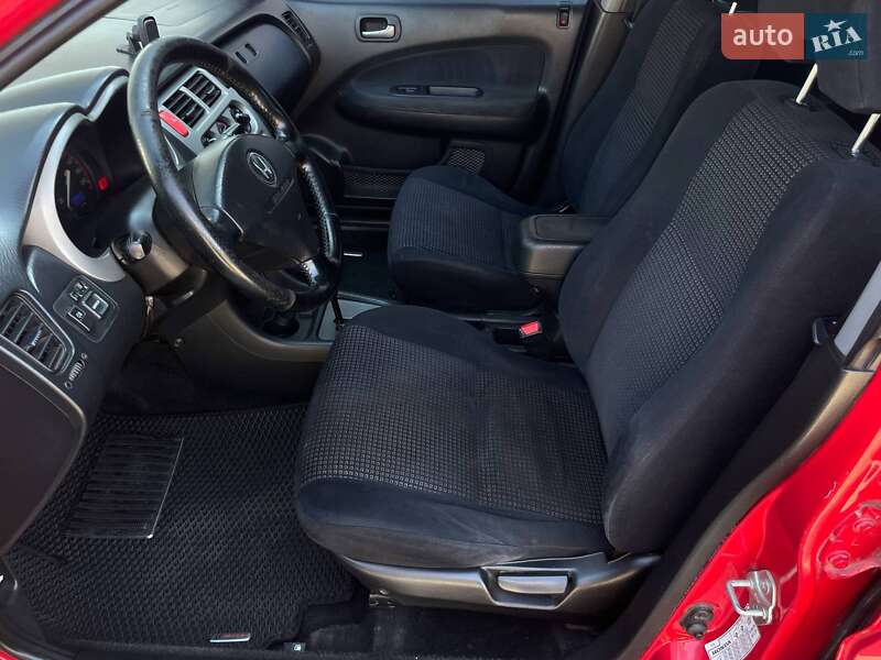 Внедорожник / Кроссовер Honda HR-V 2004 в Николаеве