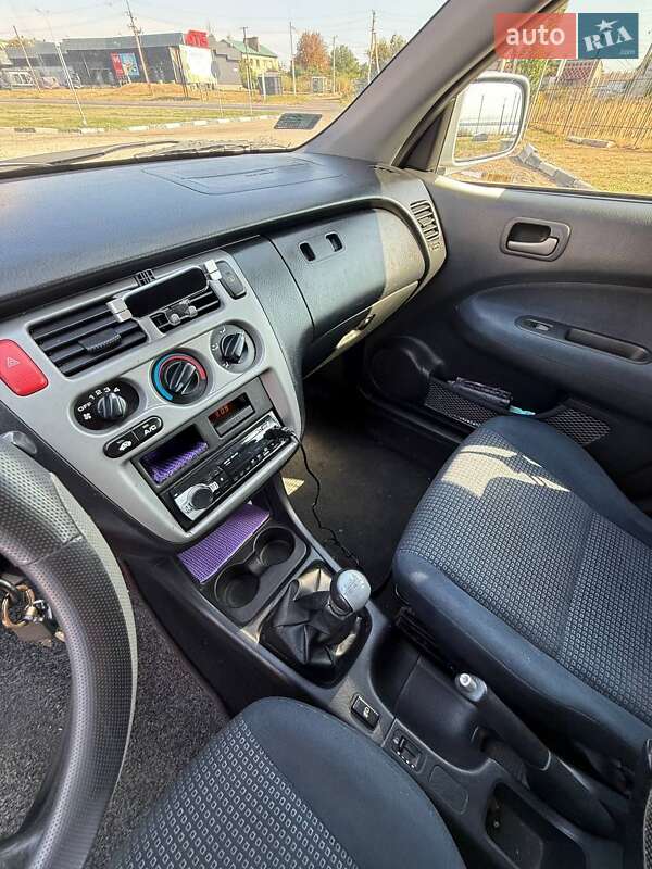 Внедорожник / Кроссовер Honda HR-V 2003 в Коблеве