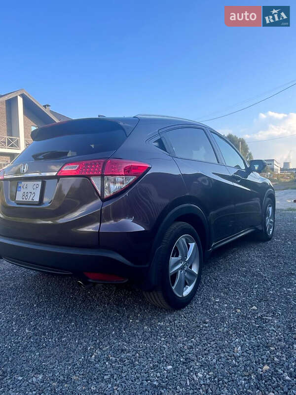 Внедорожник / Кроссовер Honda HR-V 2019 в Погребах