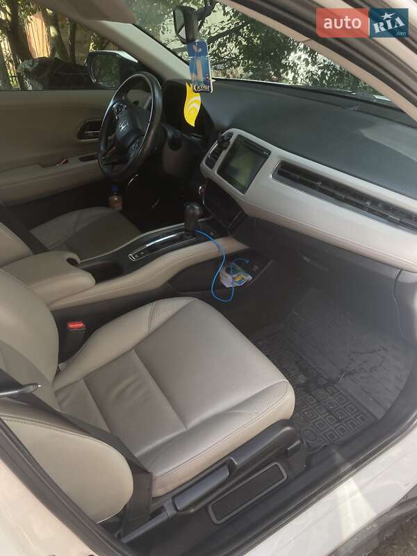 Внедорожник / Кроссовер Honda HR-V 2018 в Львове