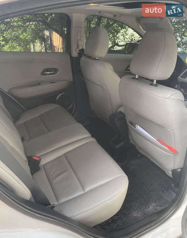 Внедорожник / Кроссовер Honda HR-V 2018 в Львове