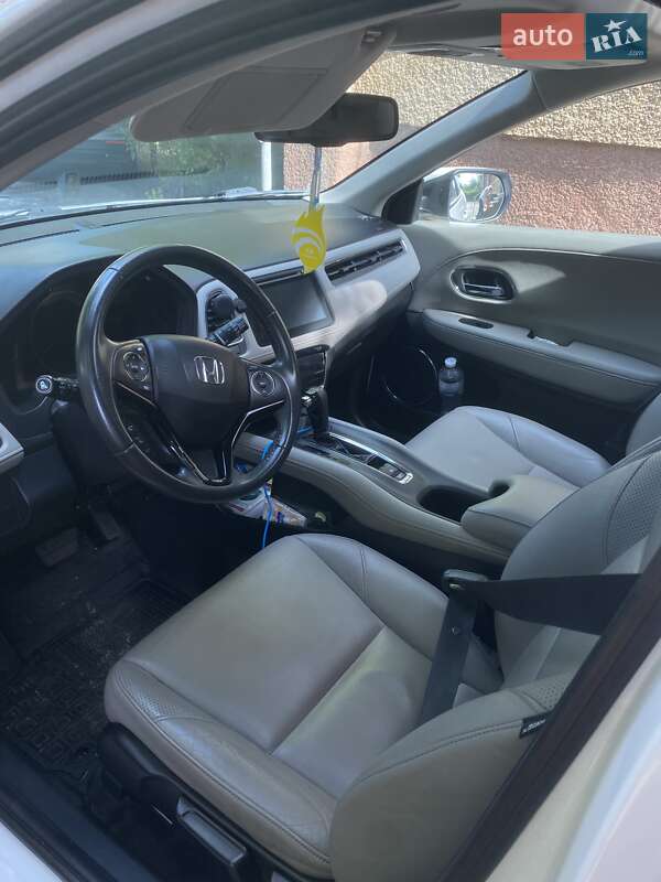 Внедорожник / Кроссовер Honda HR-V 2018 в Львове