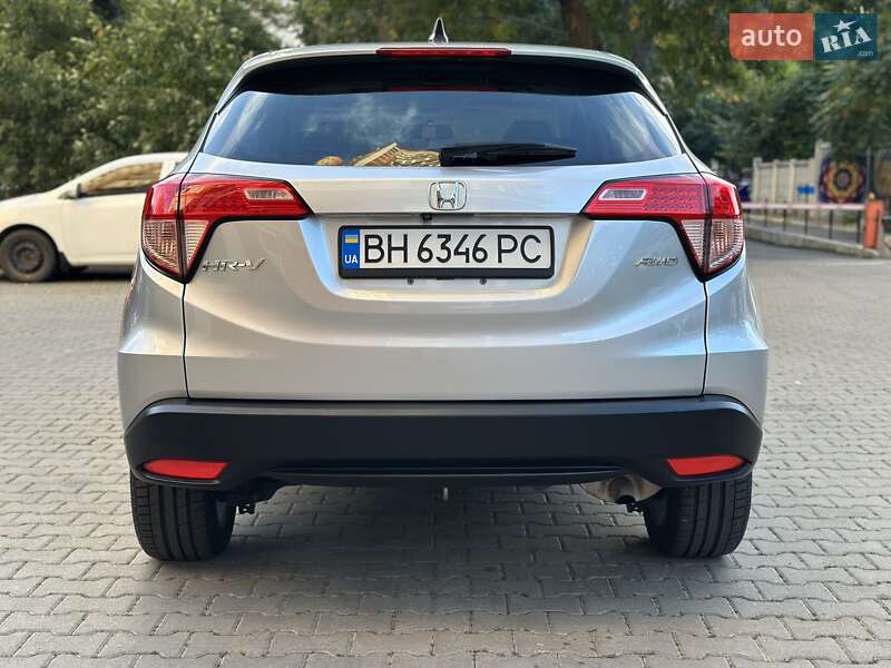 Внедорожник / Кроссовер Honda HR-V 2016 в Одессе