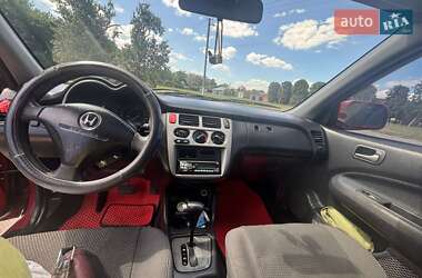 Позашляховик / Кросовер Honda HR-V 2001 в 