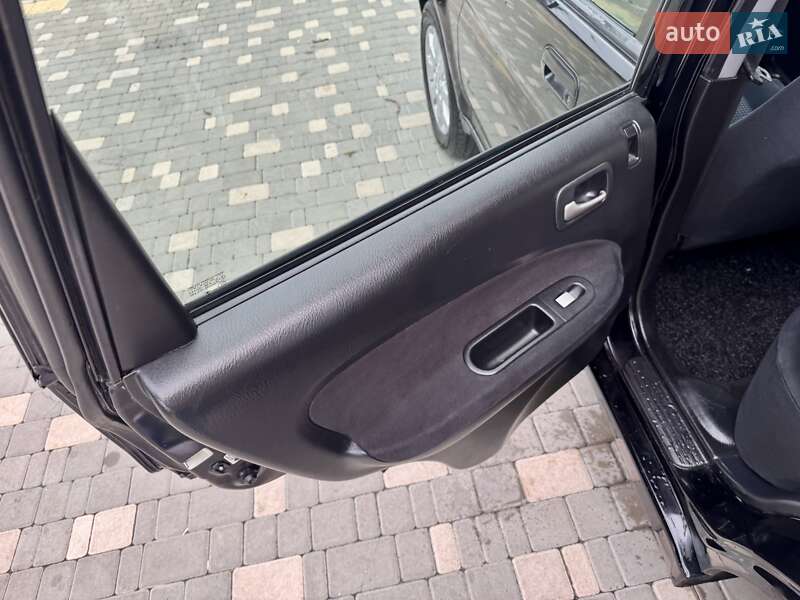 Позашляховик / Кросовер Honda HR-V 2005 в Одесі фото 56 Позашляховик / Кросовер Honda HR-V 2005 в Одесі