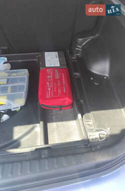 Внедорожник / Кроссовер Honda HR-V 2002 в 