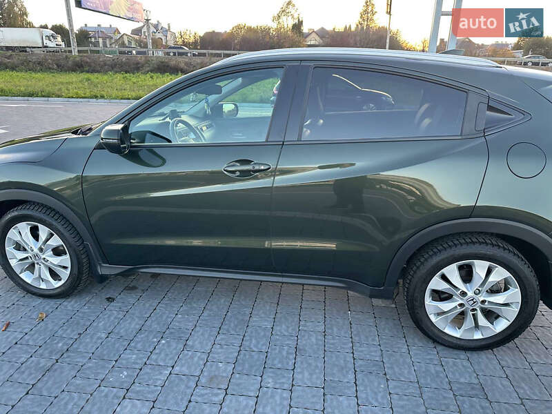 Позашляховик / Кросовер Honda HR-V 2016 в Львові фото 3 Позашляховик / Кросовер Honda HR-V 2016 в Львові