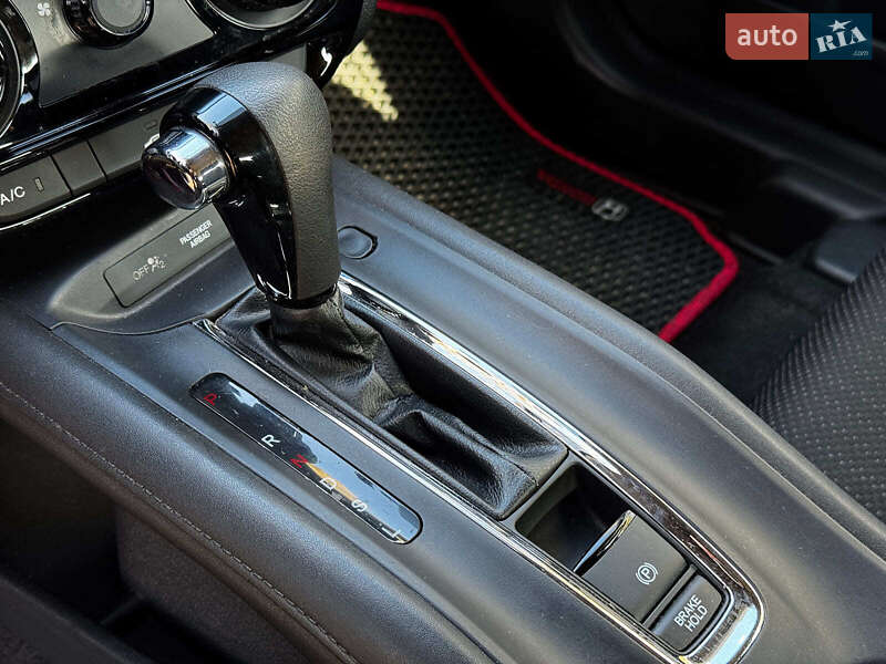 Внедорожник / Кроссовер Honda HR-V 2018 в Киеве