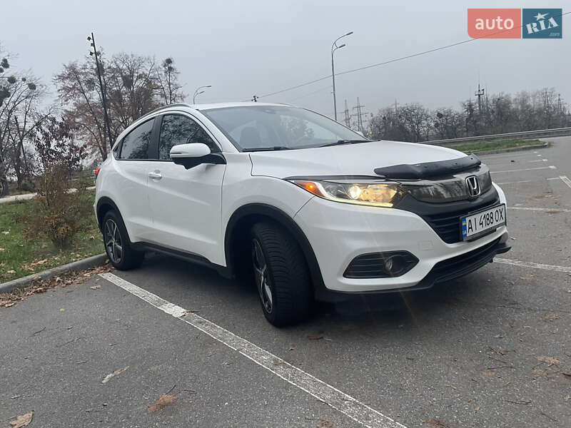 Внедорожник / Кроссовер Honda HR-V 2021 в Киеве
