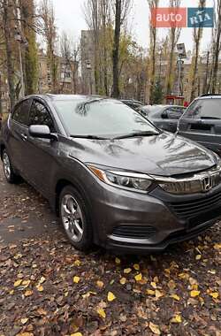 Внедорожник / Кроссовер Honda HR-V 2019 в Киеве
